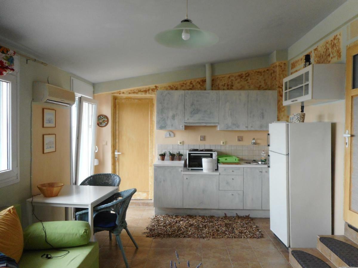 Iakinthi Apartment Kavála Kültér fotó